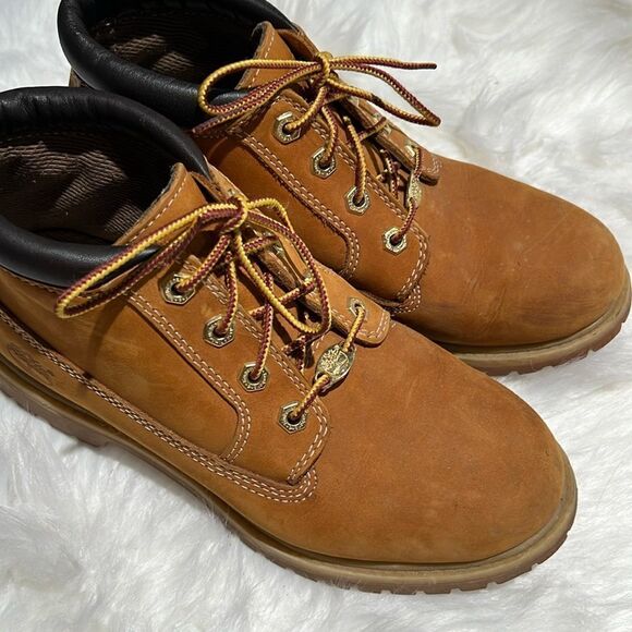 Timberland Nellie Chukka boots Size 7.5.  B82 - Picture 6 of 11